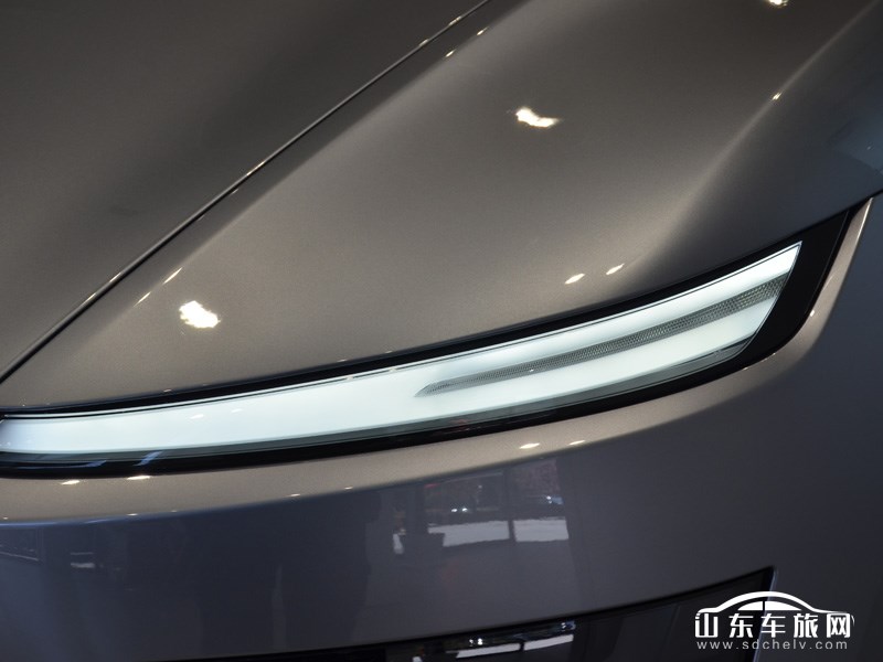 2025款 特斯拉Model Y换新版 其它